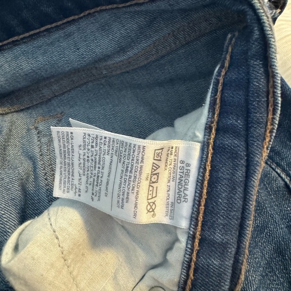 Old Navy High Rise Flare Jeans - Picture 5 of 8